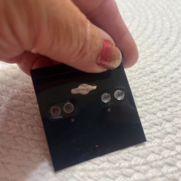 Vintage AVON AMETHYST & PINK Rhinestone Silver Tone Stud Pierced Earrings #711D - Picture 2 of 3